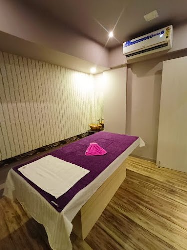 Aquam Spa In Dadar