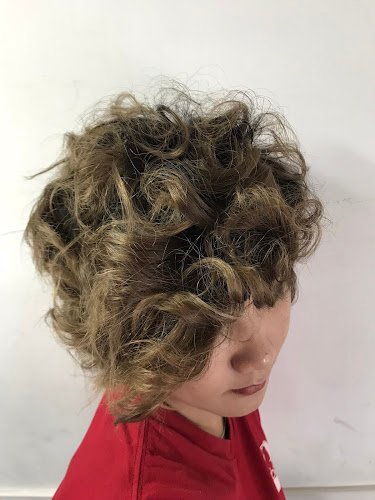 Aroma Beauty Parlour