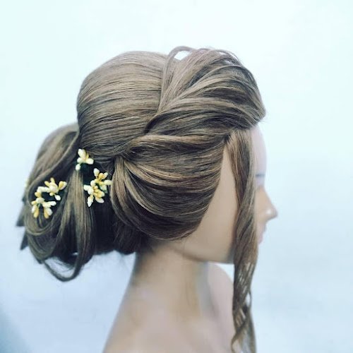 Aroma Unisex Salon & Spa cum Beauty Training Centre