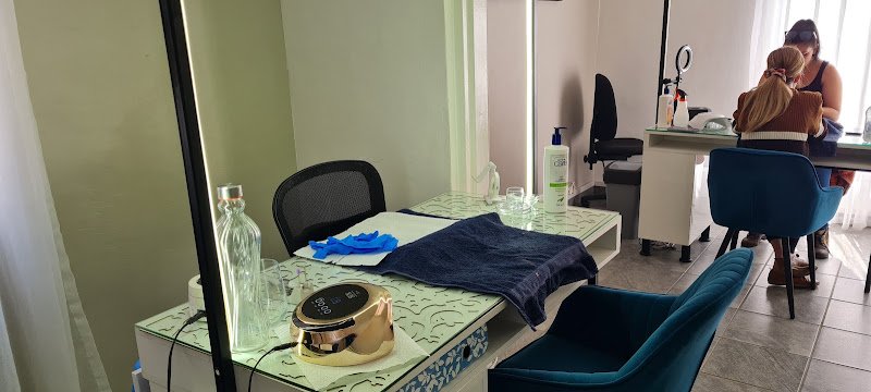 Be U Dazzled Benoni (Formerly Nails By Leonie)