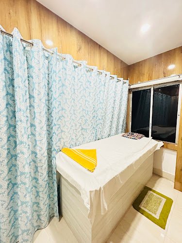 Beauty Care Unisex Salon