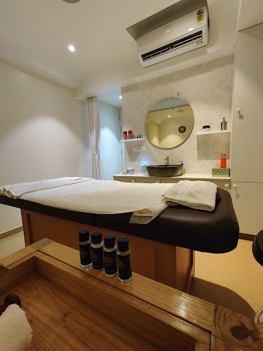 Brandroot Salon and Spa