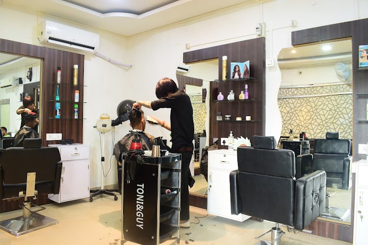 Essence Unisex Salon &Spa