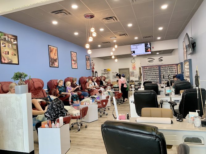 Friendly Nail and Spa