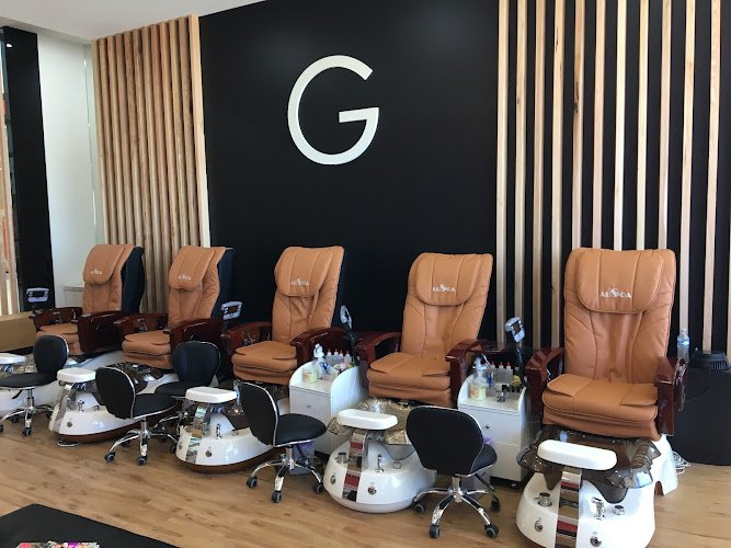 Glitter Nails and Beauty