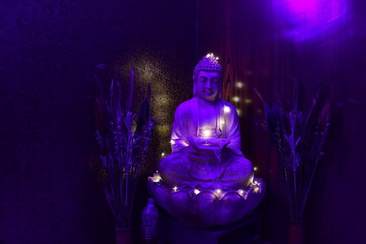 Golden Oaks Wellness Unisex Spa