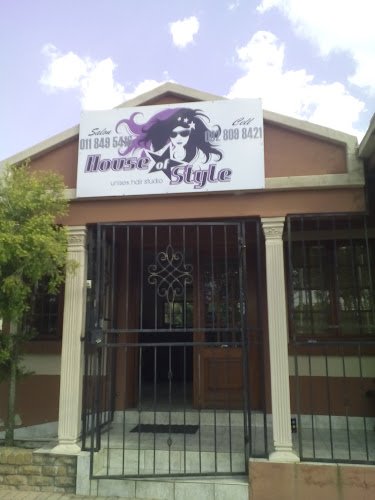 House Of Style Unisex Hair Studio