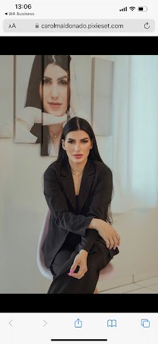 Janaina Folquesatto Estética Facial e Corporal.