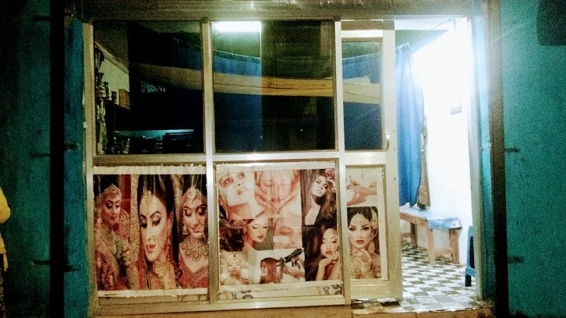 Karuna Beauty Parlour and fancy store