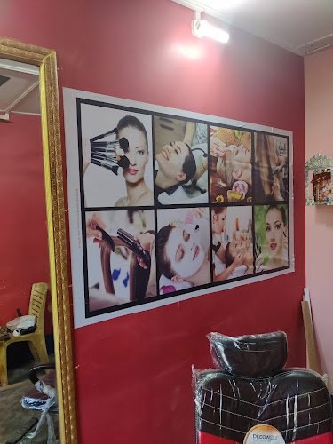 Khusboo beauty parlour