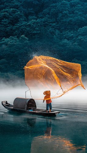 King & Queen unisex spa salon