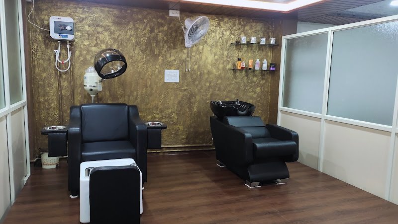 L R Salon and Spa only for ladies.