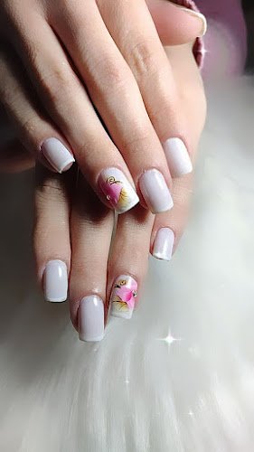 LUCIANE SILVEIRA_Nails