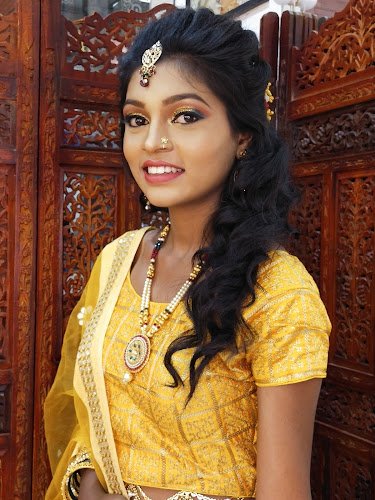 Lavanya Beauty Parlour & Academy (Bridal Makeup HD
