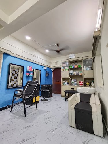 MAYURI BEAUTY PARLOUR