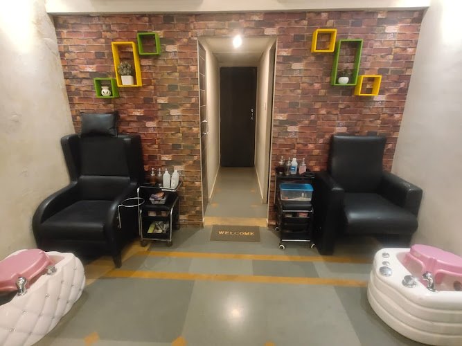 Nadeems Family Salon