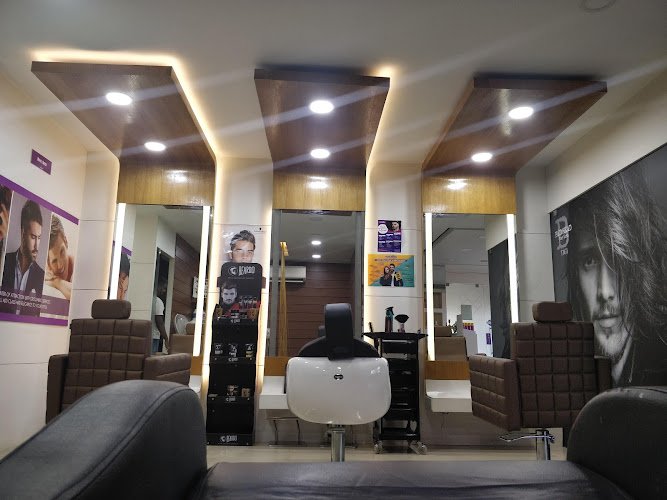 Naturals Salon