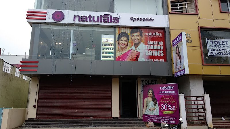 Naturals Salon