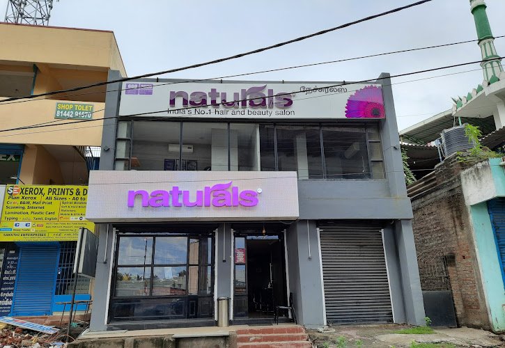 Naturals Salon