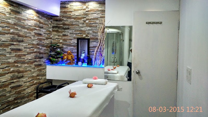 Neisha pure L'oreal Unisex salon and spa