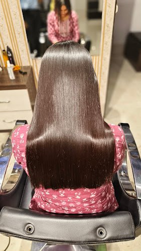 Pinky's Salon & Tattoos