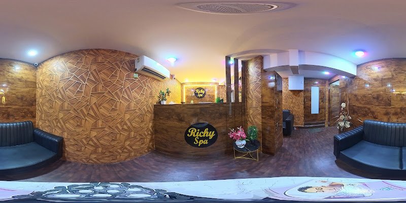 Richy Spa - Best Massage Spa in Byculla