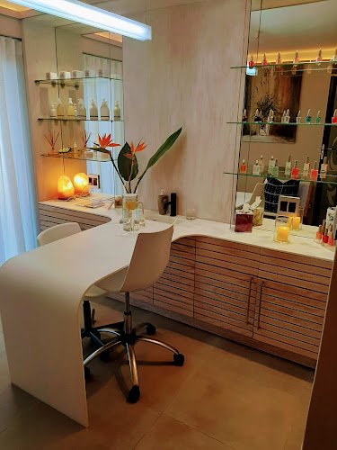 Rosey's Beauty Body & Wellness Spa@Periwinkle Lodge