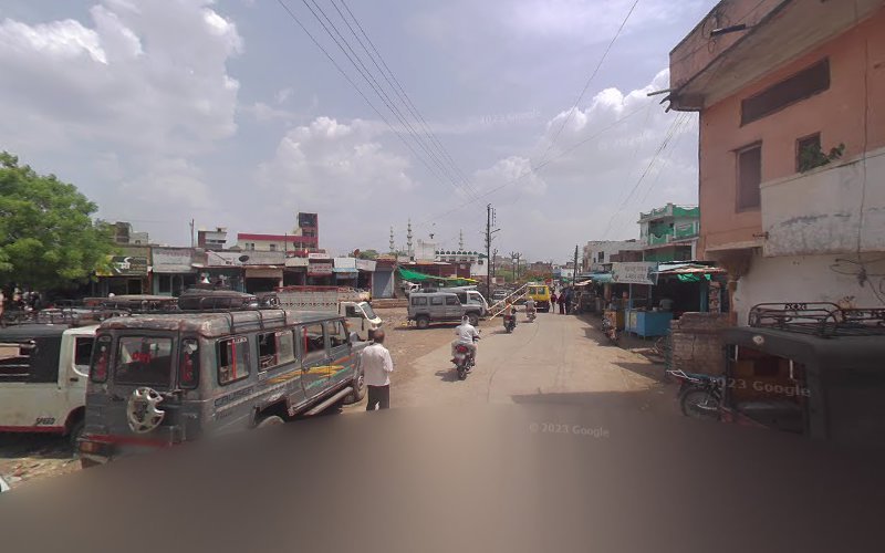 SACHIN GENDS PARLORE