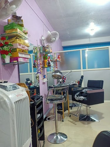 SARU SERENITY SPA AND SALON LADIES BEST BEAUTY PARLOUR