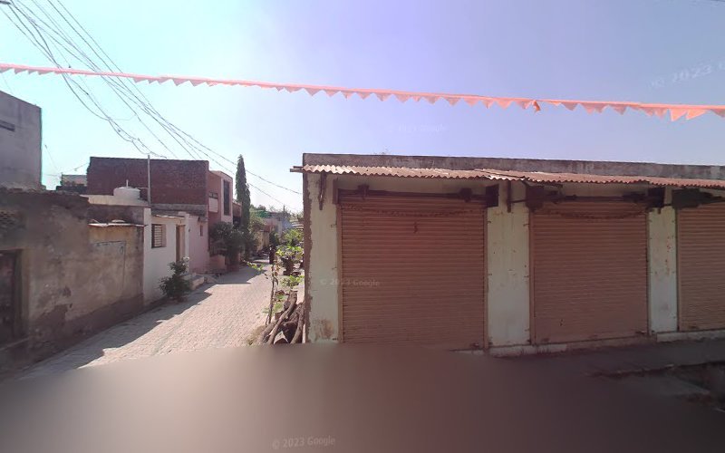 SHRUTI BEAUTY CORNER