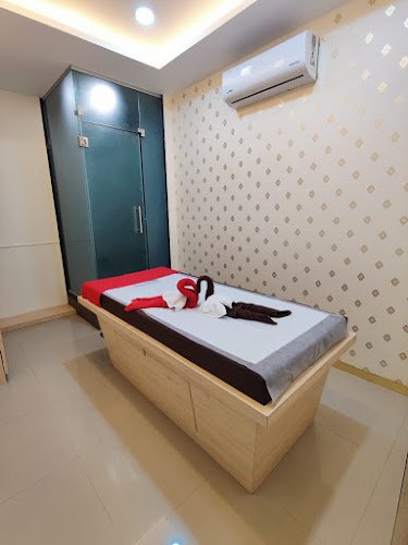 STUDIO11 Family Salon Sangli