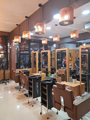 Salon Perimeter Mysuru (Siddhartha layout)