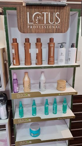 Salonz Hair & Beauty