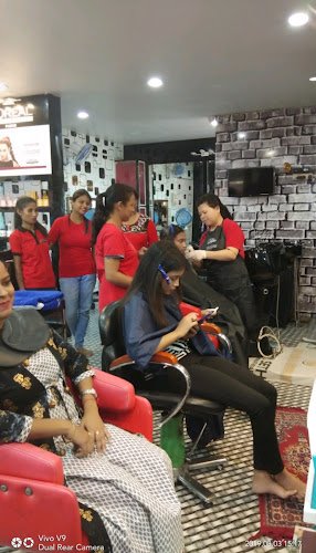 Sarada Parlour Cum Spa (ONLY FOR LADIES)