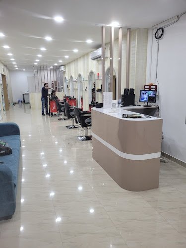 Silver N Hair & Beauty Professional Salon
