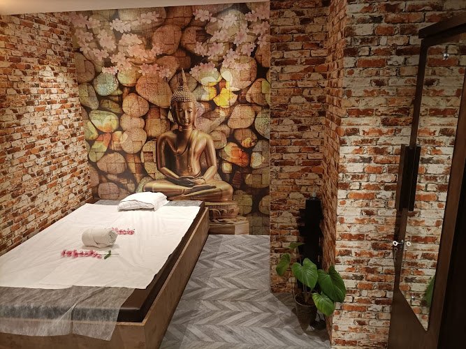 Sulis Spa Vile Parle East