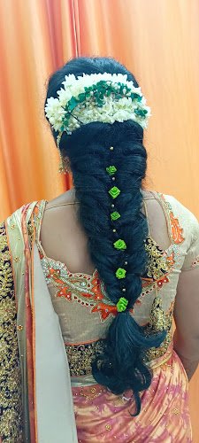 Swati Beauty Parlour