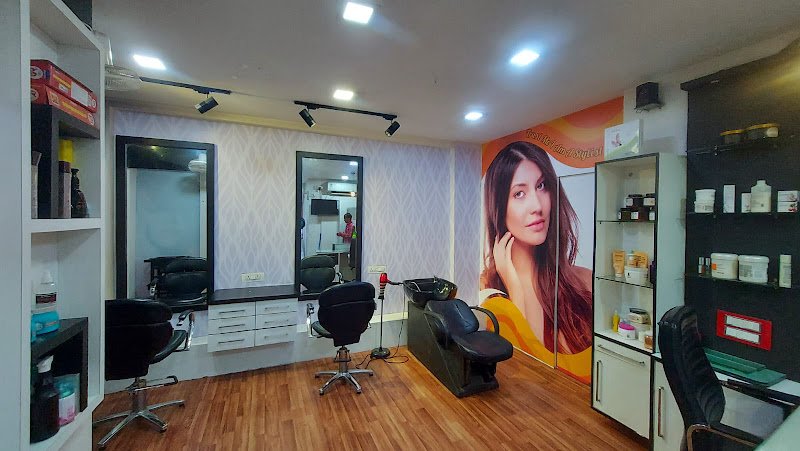 The Orange Women Salon