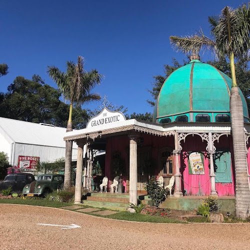 The Skin and Nail Bar Salt Rock