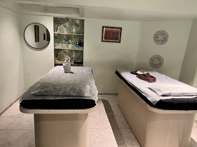 Veda Salon And Spa in chembur