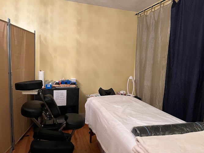 Zen Clinic- Acupuncture and Massage-close to Civic Hospital
