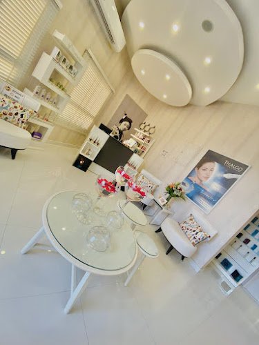 الركن التايلندي للمساج والحمام المغربي للسيدات