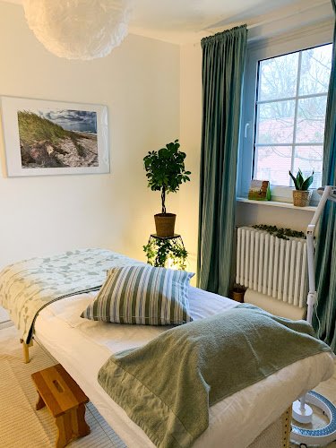 Kosmetikerin | Naturkosmetik - Evelyn Sautter