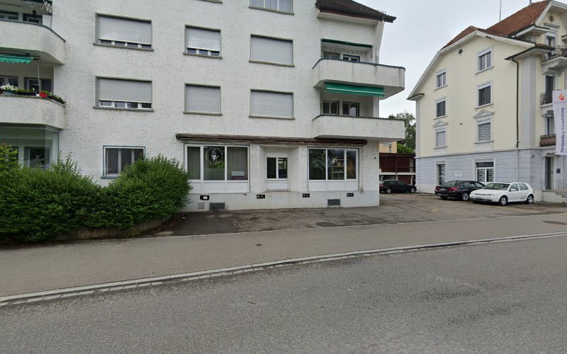 Lilly Madero&Beauty | Maderotherapie | Gesichtsbehandlung | Pediküre | Brasilianische Lymphdrainage | AquaFacial