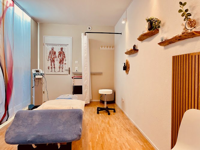 massage-swiss.ch. klassische Massagen/ medizinische Massagen/ physikalische Therapien